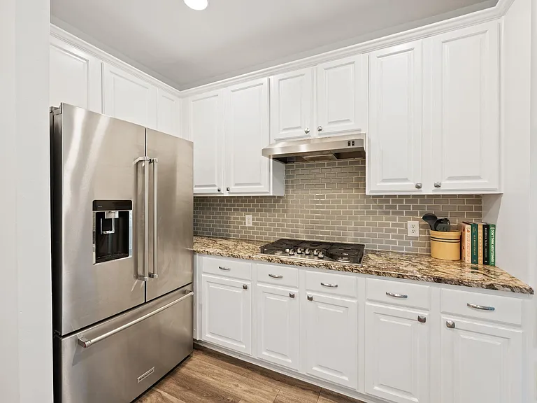 7016 Bending Oak Rd — Photo 12