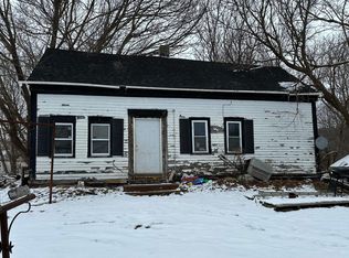 383 Pleasant St, Rockland, ME 04841