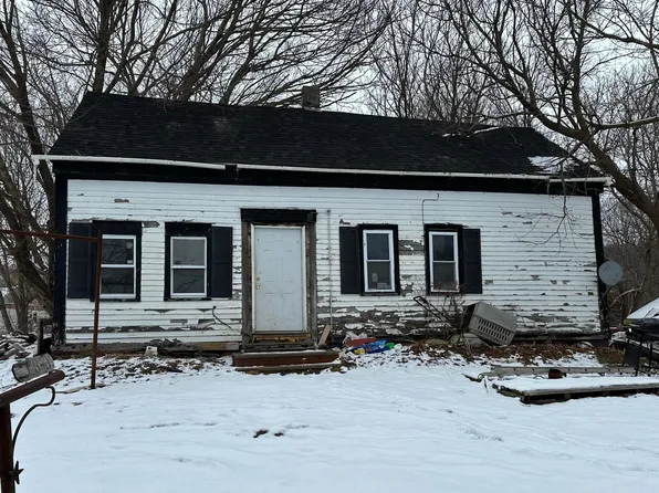 383 Pleasant Street, Rockland, ME 04841