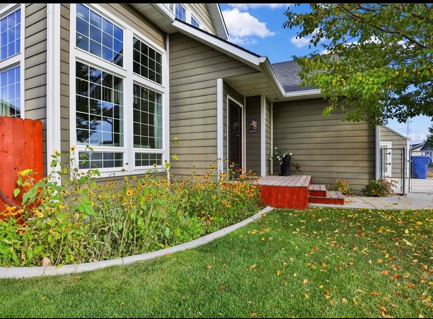 Valley Home — Photo 2