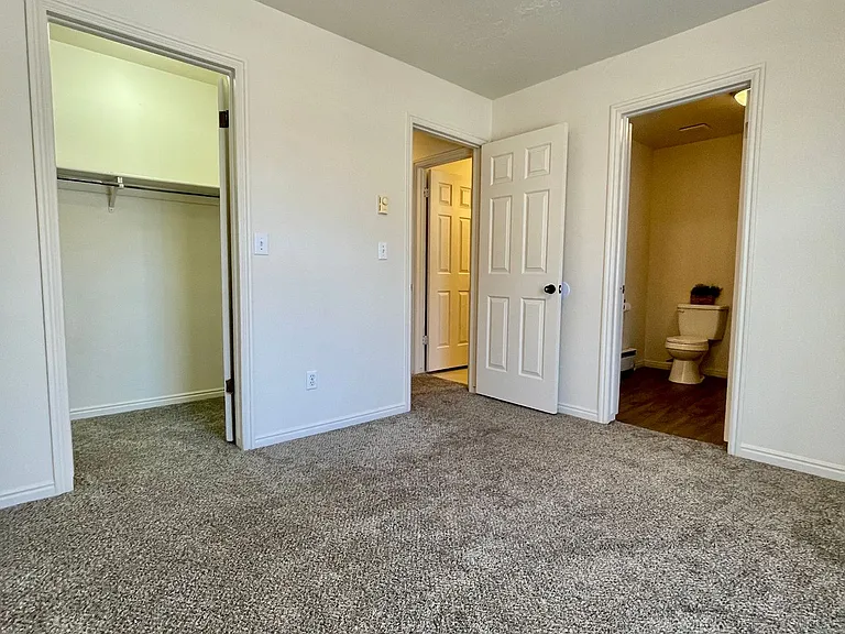 1554 Monroe Blvd #D3 — Photo 18