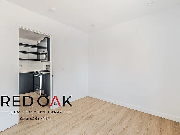 3152 James M Wood Blvd #3160 — Photo 3