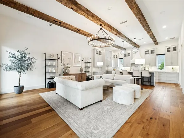 2434 Nantucket Dr #C, Houston, TX 77057