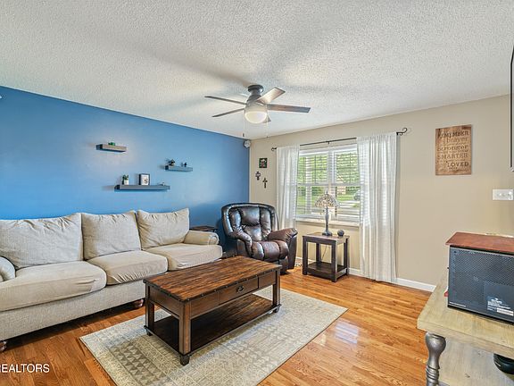 5th image of 8663 Tervada Dr