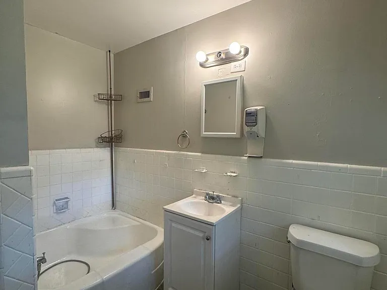 5855 Canton Park Dr — Photo 14