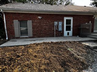 165 Humphrey Ln #A, Shepherdsville, KY 40165