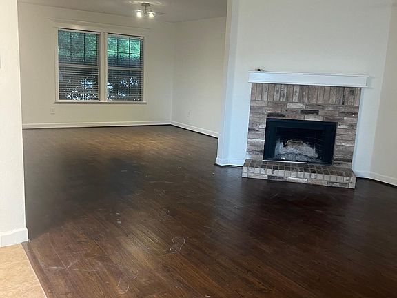 3rd image of 11812 Balliol Ln