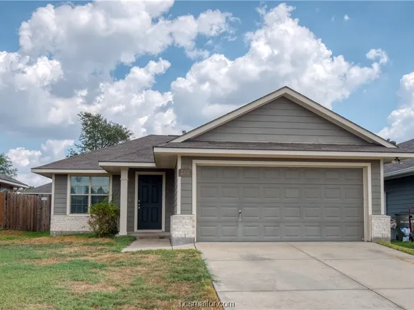 2102 Gateshead Rd, Bryan, TX 77801