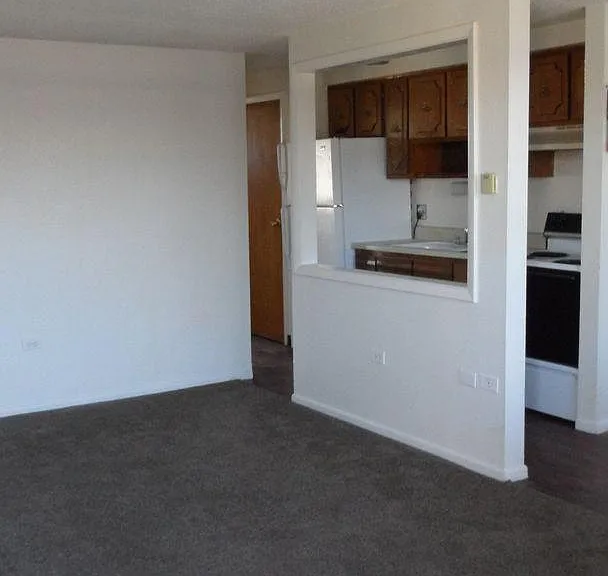 Campus Park Apartments — Photo 19
