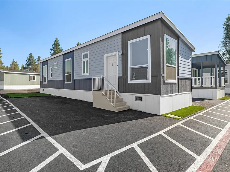 Unit could vary slightly with appliances and colors. Some pictures are virtually staged.