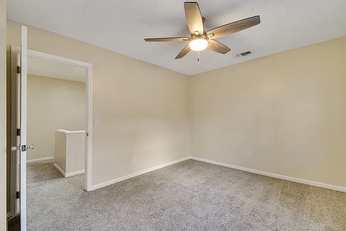 1475 Lake Mango Way — Photo 17