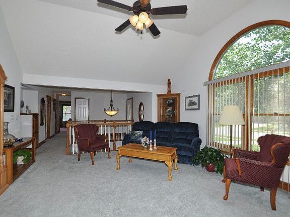 3rd image of 1706 NE 70th St