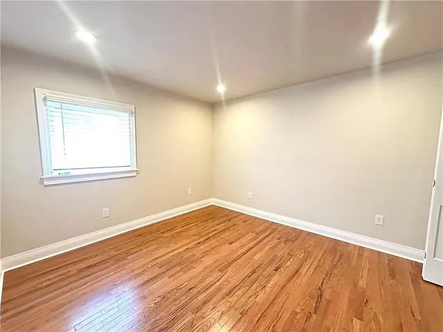 916 N Broad St — Photo 13