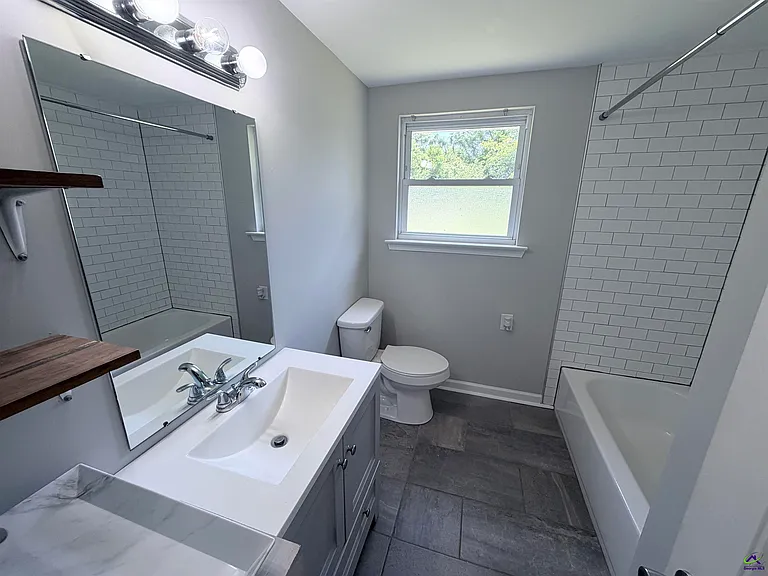 516 Ochlahatchee Dr — Photo 8