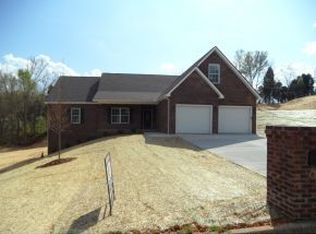2011 Carsons Way, Piney Flats, TN 37686