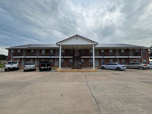 3rd image of 408 NW Panther Ln #14169d1ad