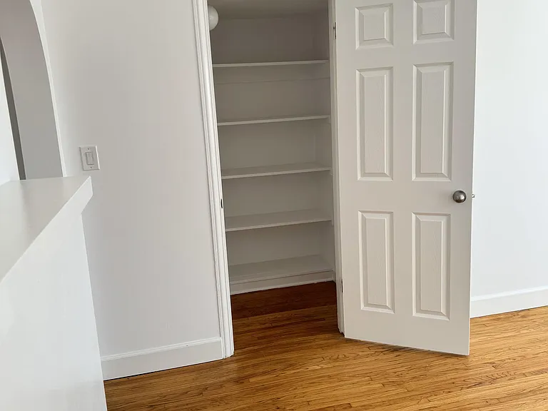 1521 N Vista St — Photo 8