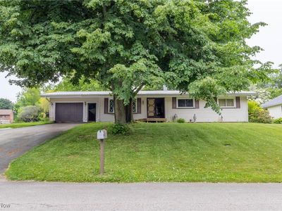 733 Lake Erie St, Conneaut, OH, 44030
