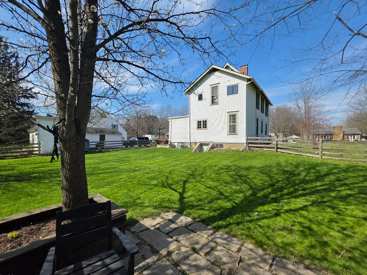 4 bed, 2.5 bath, 1539 sqft, $2,500 — Photo 3