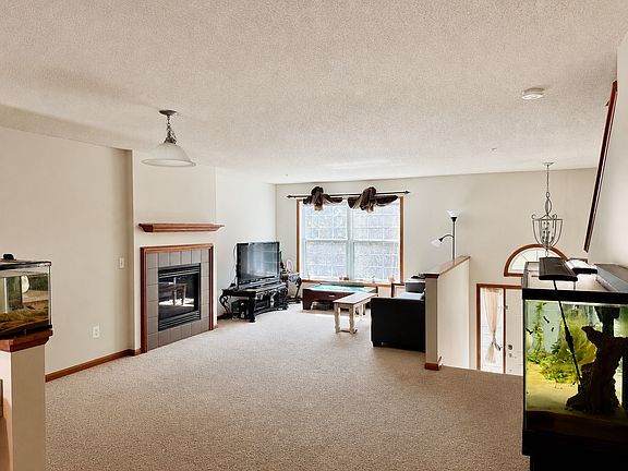 2nd image of 932 Ledgestone Dr