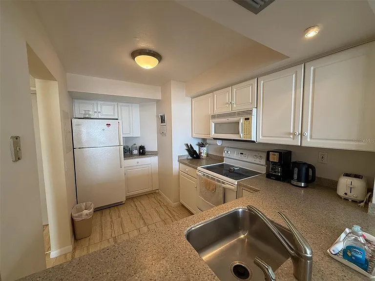 6279 Sun Blvd #403 — Photo 8