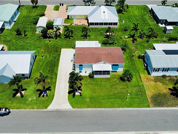4th image of 4350 SW 10th Avenue