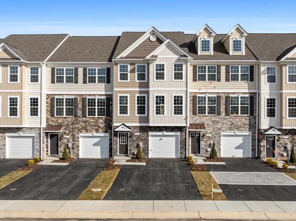 106 Potomac Ct, Prince Frederick, MD 20678