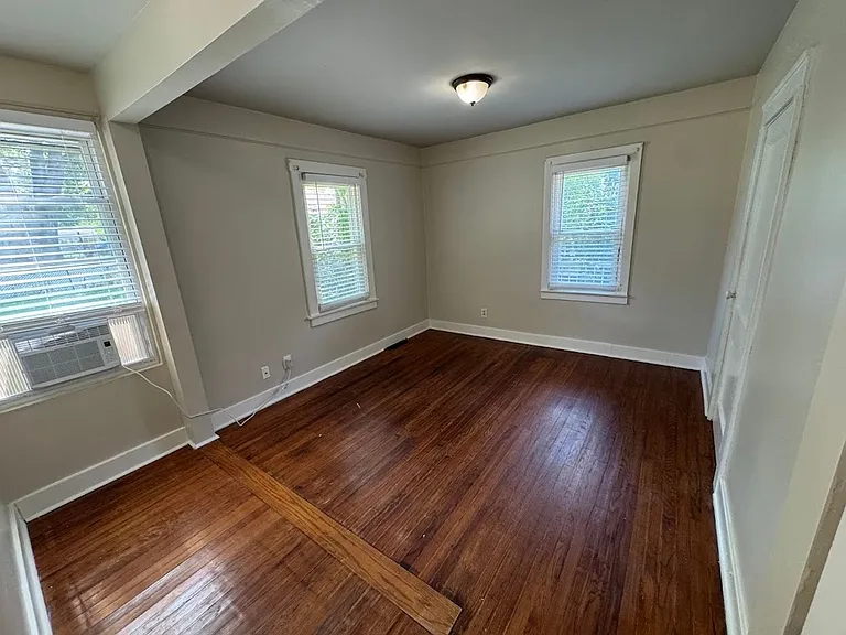 3204 McDowell St — Photo 9