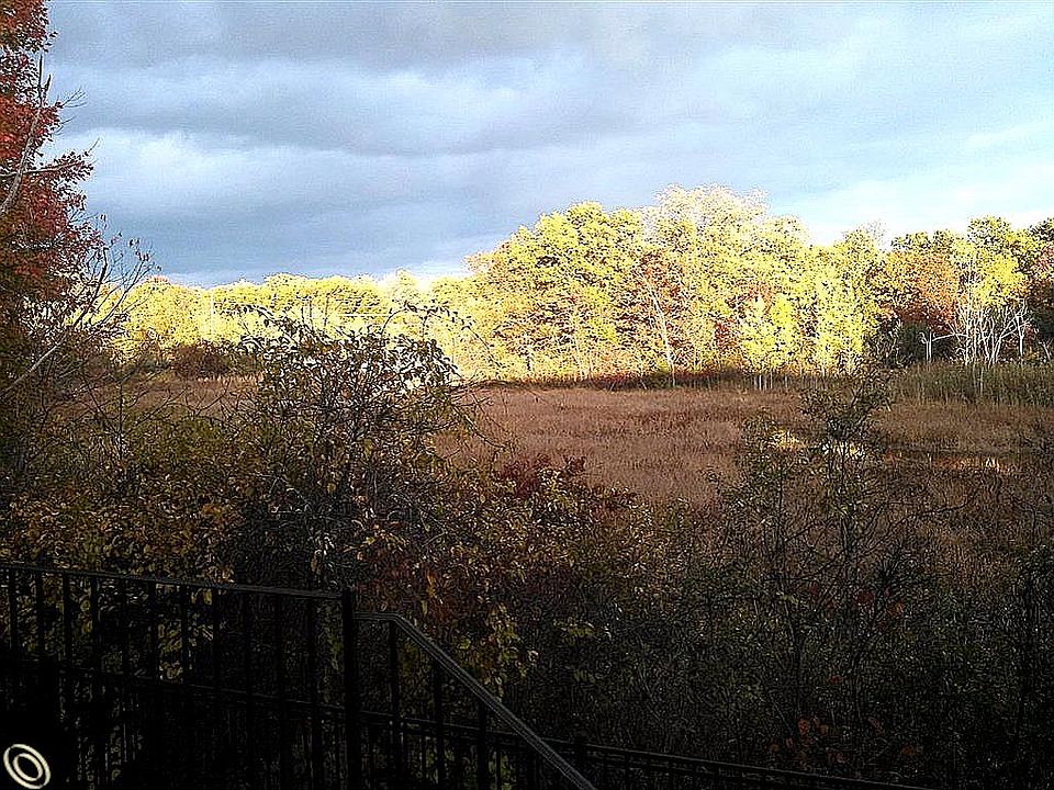 1st image of 646 Village Ln #1