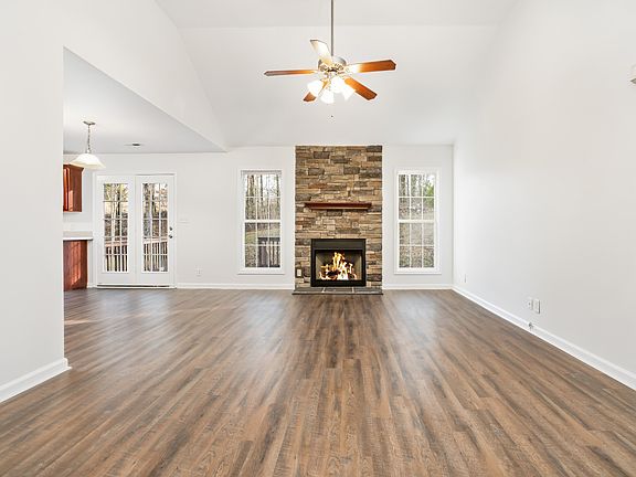 3rd image of 2260 Yeager Dr