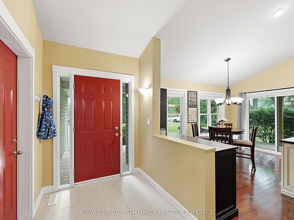 3rd image of 124 Park Dr