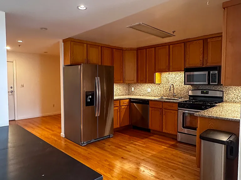 1588 Indiana St #10 — Photo 16