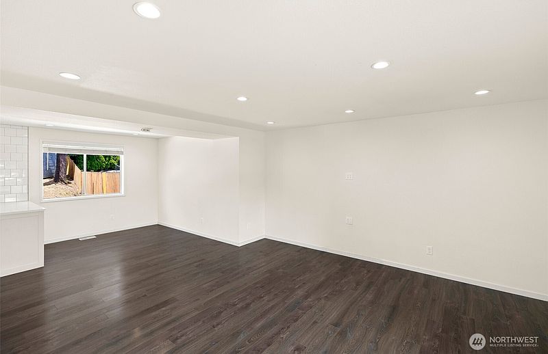 3rd image of 12730 SE 282nd Way