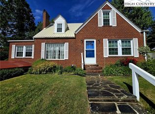 405 Wilton Ave, West Jefferson, NC 28694