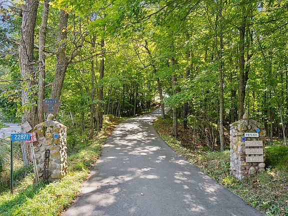 2nd image of 22871 Clearwater Point Rd NE