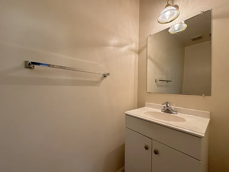 4104 Sideburn Rd — Photo 28