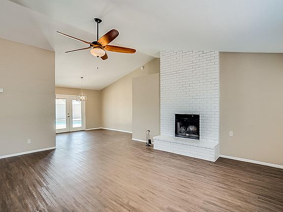 4th image of 115 W Juanita Ave