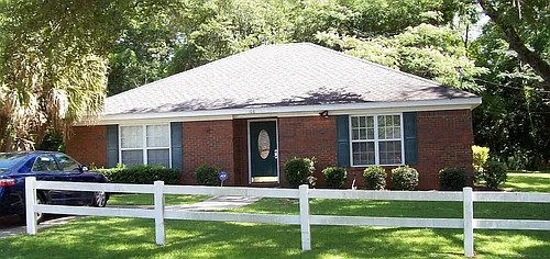 108 Westminster Dr Photo 1