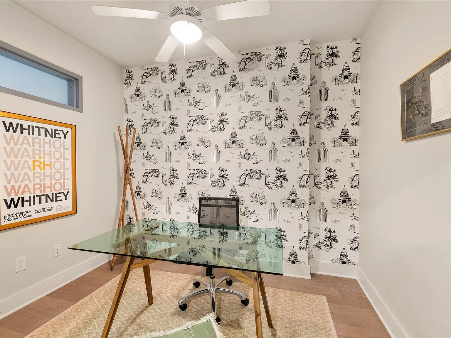 2 bed, 1.0 bath, 923 sqft, $2,600 — Photo 3