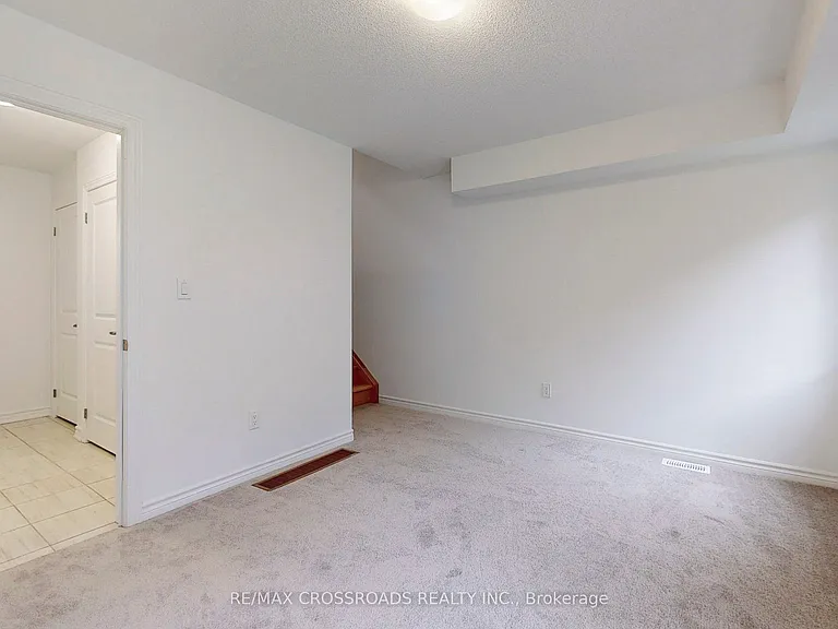 781 Kootenay Path — Photo 26