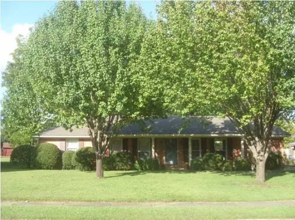 3243 Covered Bridge Dr, Montgomery, AL 36116