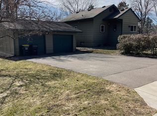 13105 Newell Ave, Lindstrom, MN 55045