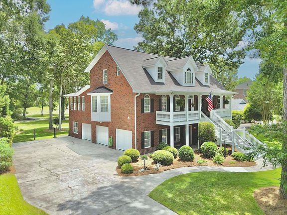 2nd image of 4303 Persimmon Woods Dr