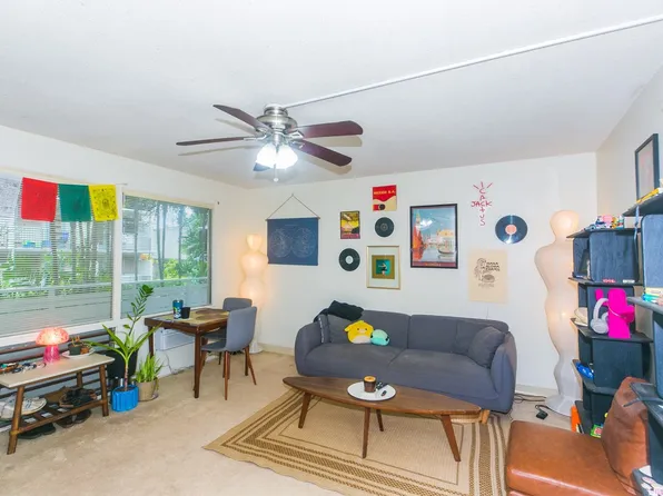 1330 Wilder Ave APT 212, Honolulu, HI 96822