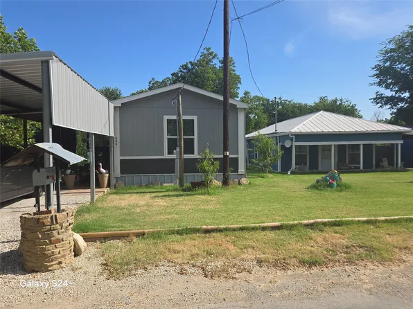 121 Peach St, Graford, TX 76449