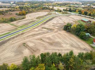 649 Beere Ln, Burlington, WI 53105