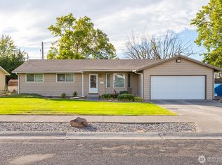 2118 S Crestmont Drive, Moses Lake, WA 98837