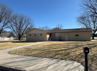 512 S Harrison St, Hugoton, KS 67951