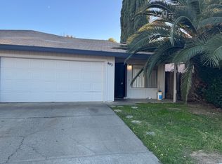 403 Elizabeth Way, Woodland, CA