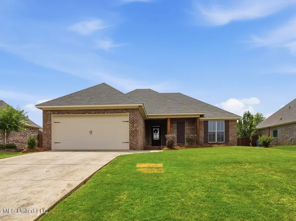 153 Falls Xing, Madison, MS 39110